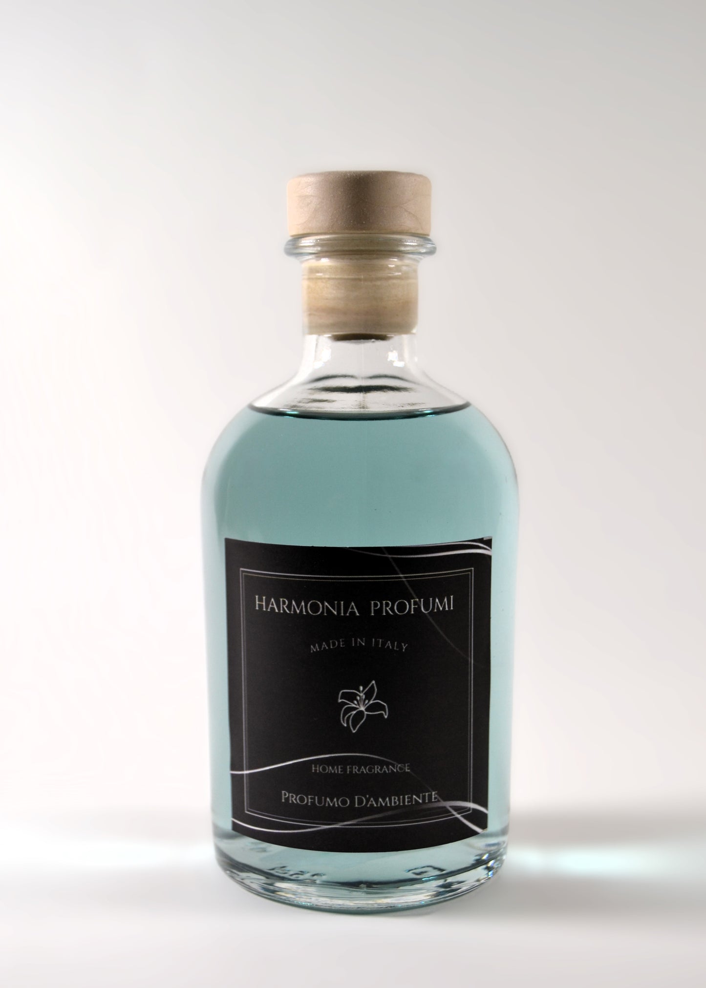 Classic Rose Petals reed diffuser