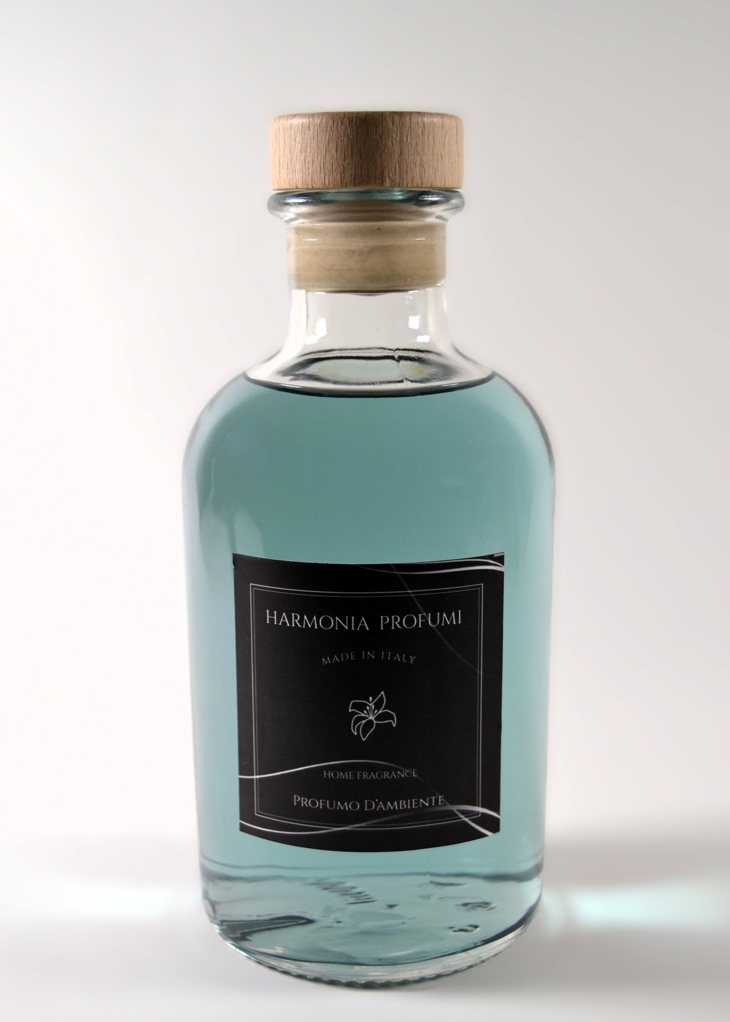 Classic Rose Petals reed diffuser